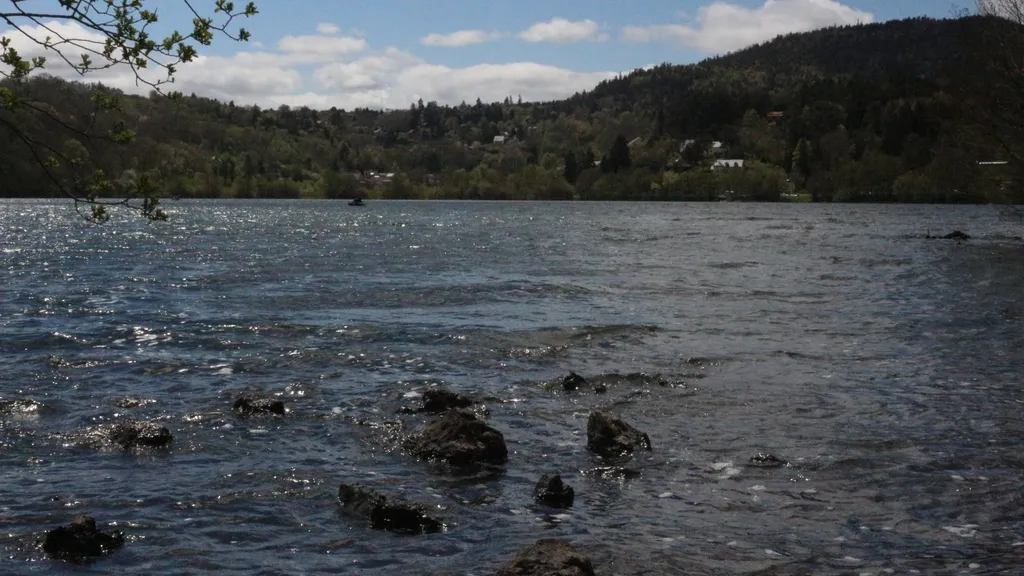 Lac calme — Lac d'Aydat